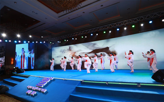 高總帶領(lǐng)青龍?zhí)珮O隊(duì)精彩表演 防水