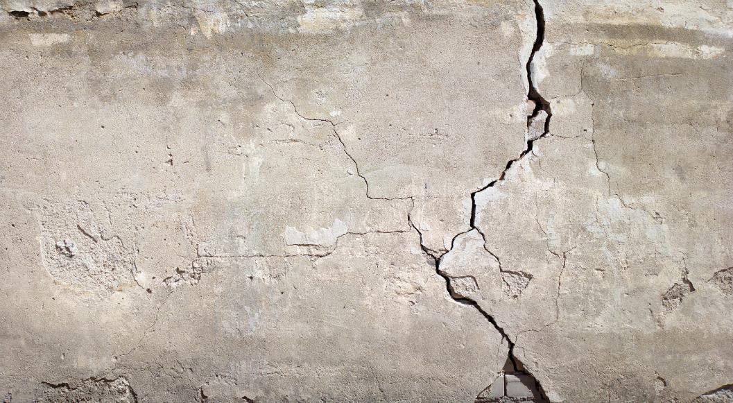 漏水-裂縫1.jpg 漏水-裂縫1.jpg