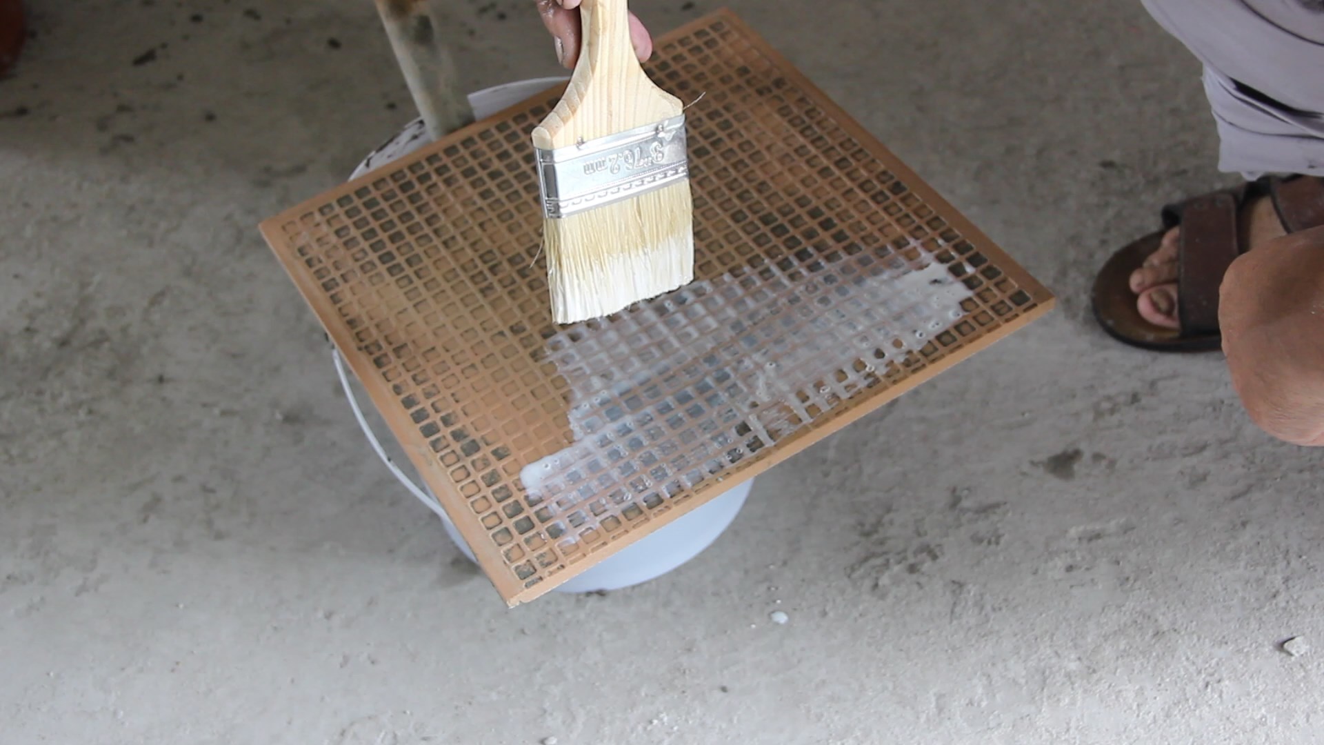 瓷磚-背膠5.jpg 瓷磚-背膠5.jpg